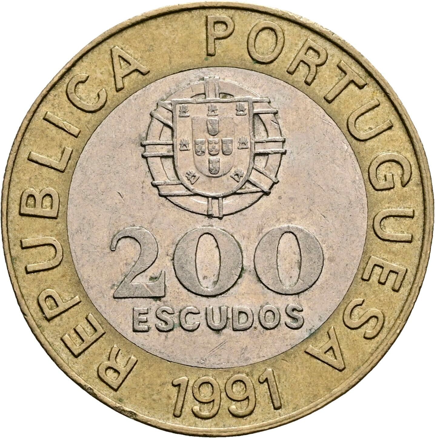 200 Escudos