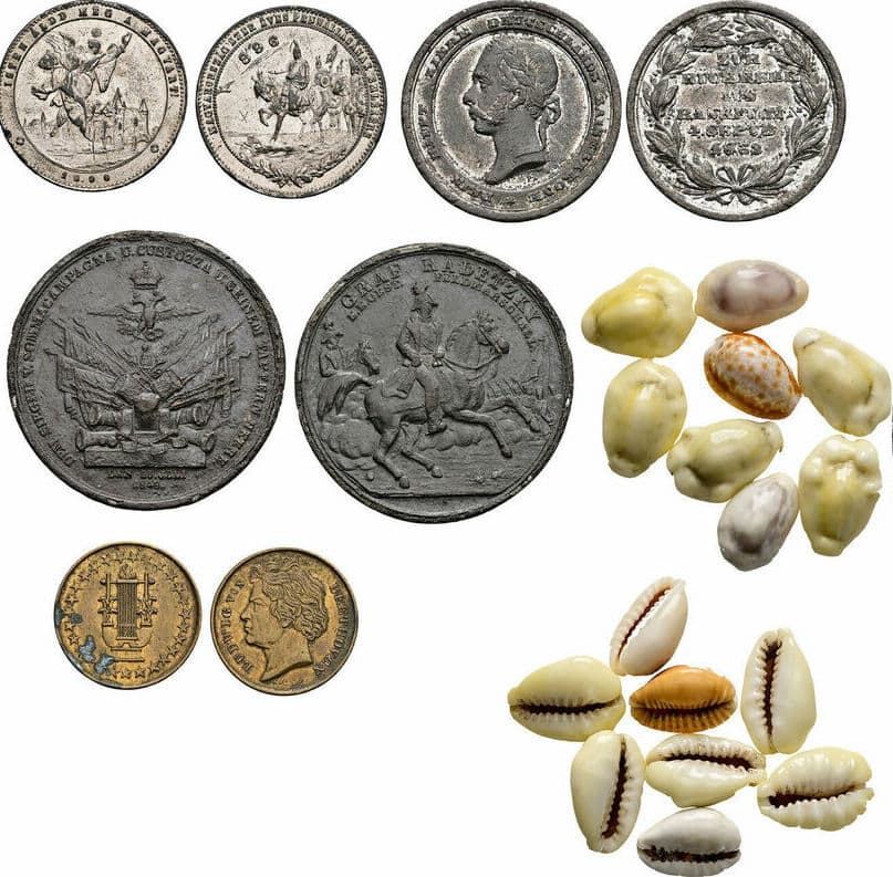 4 Medaillen und 8 Kaui Muschelgeld