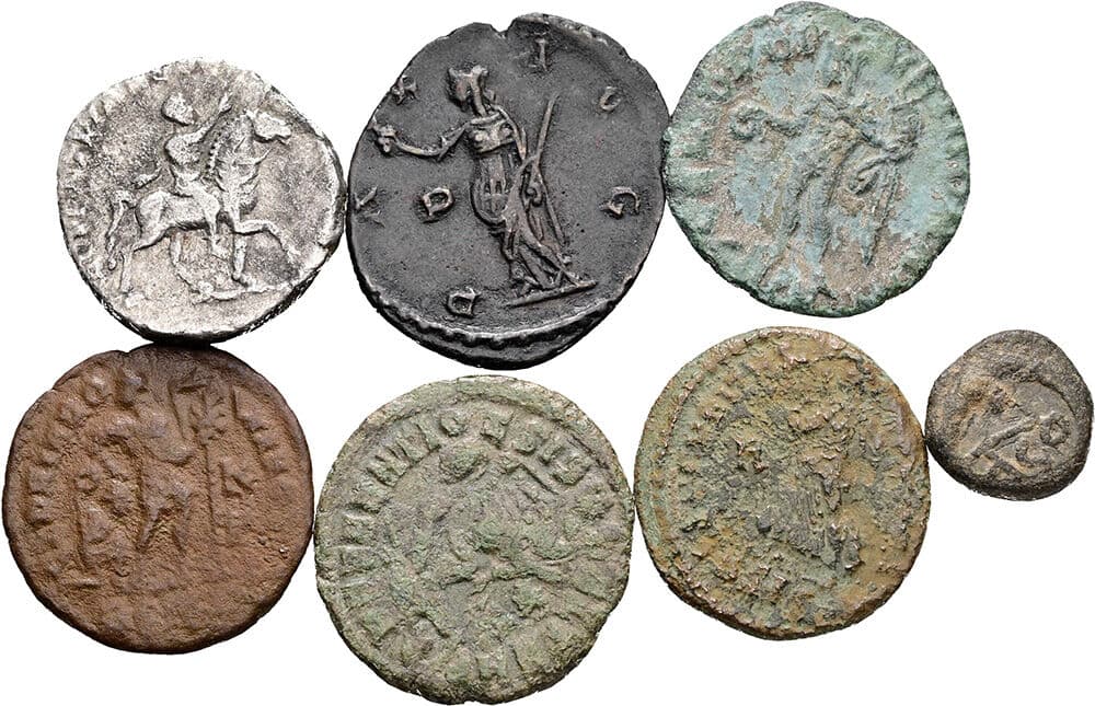 Antoninian+Denar+5 Bronzemünzen – Rückseite