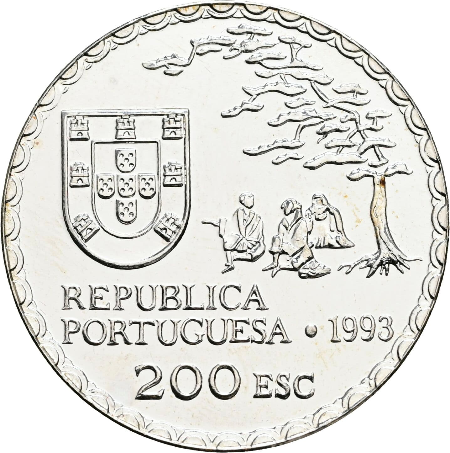 200 Escudos