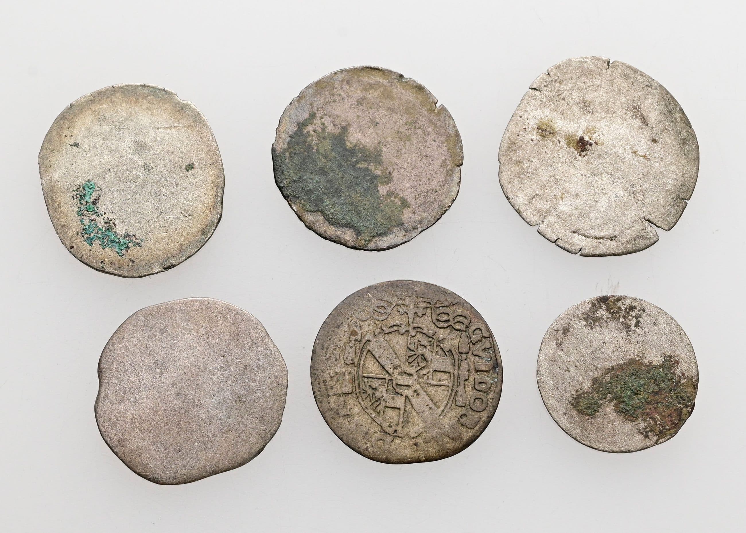 Lot Salzburger Kleinmünzen, 2 Pfennige (4x), 1/2 Kreuzer, 1 Kreuzer