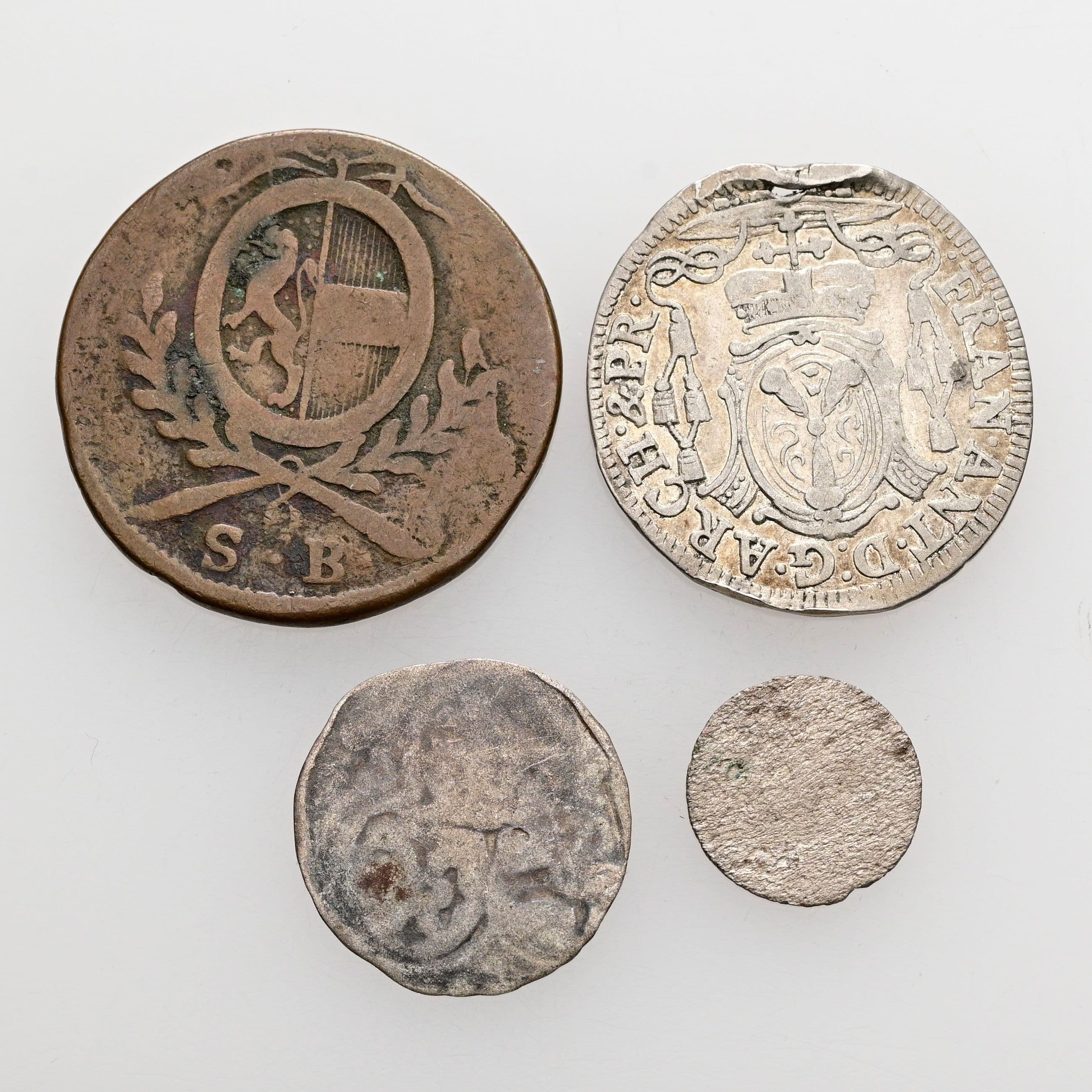 Lot Salzburger Kleinmünzen, Pfennig, 2 Pfennige,Kreuzer, 4 Kreuzer