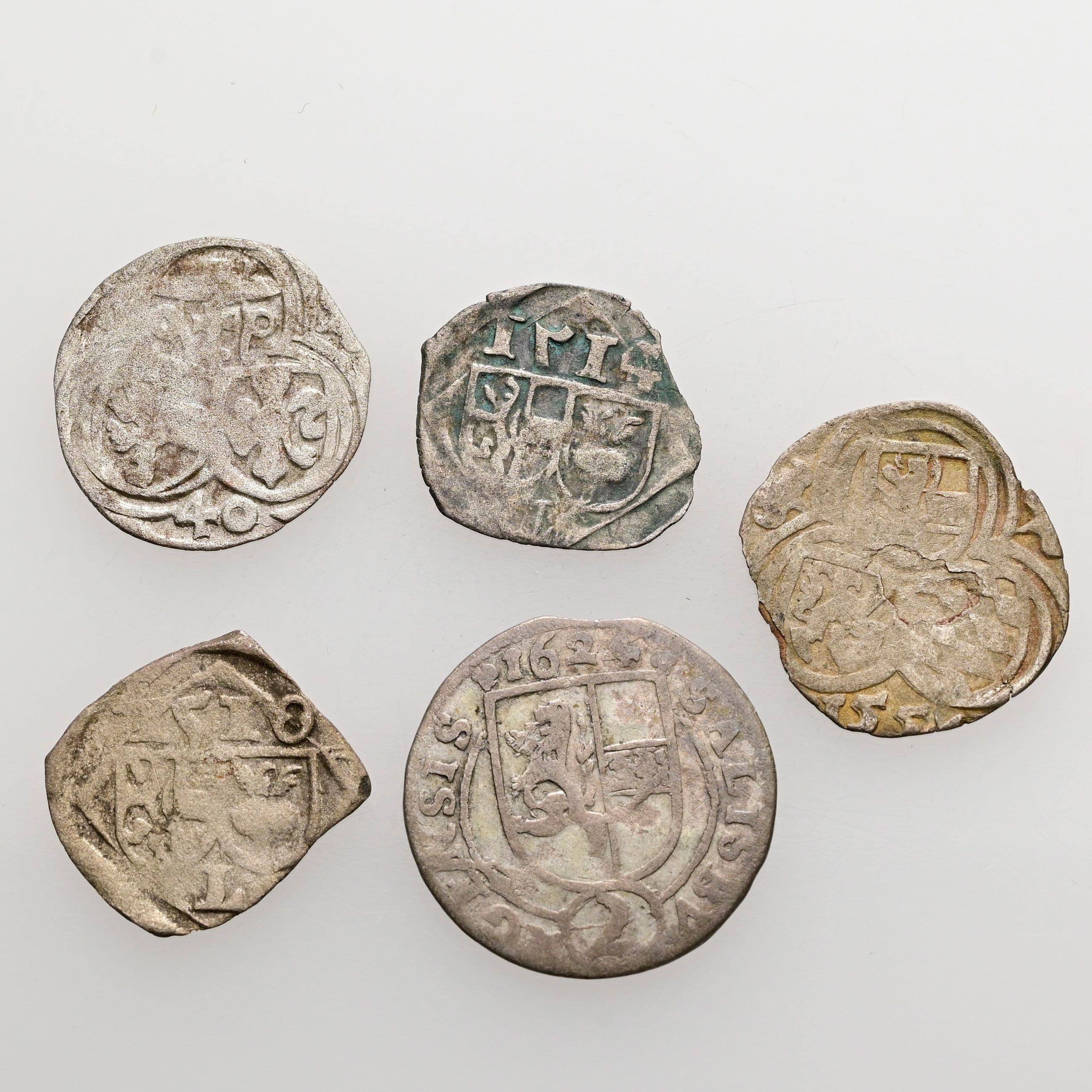 Lot Salzburger Kleinmünzen, Pfennig (2x), 2 Pfennige (2x), 2 Kreuzer