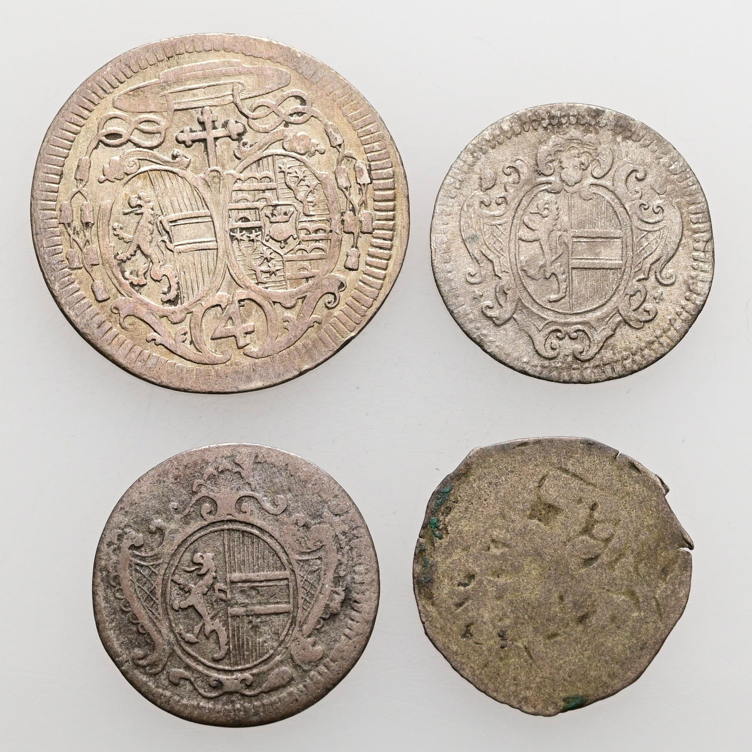 Lot Salzburger Kleinmünzen, 2 Pfennige, 2 Kreuzer, 4 Kreuzer