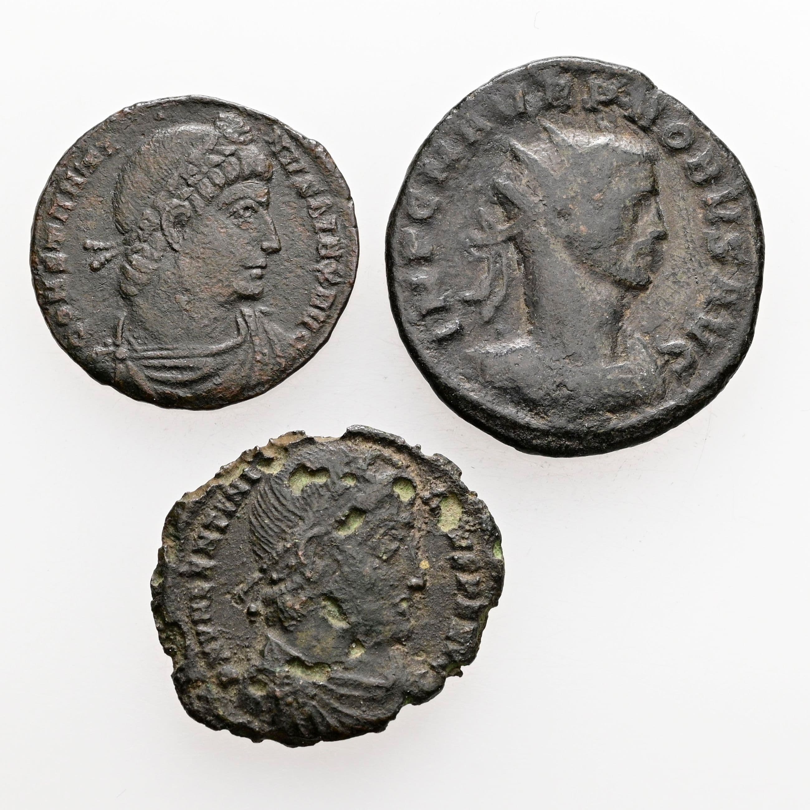 Lot mit 3 römischen Bronzemünzen