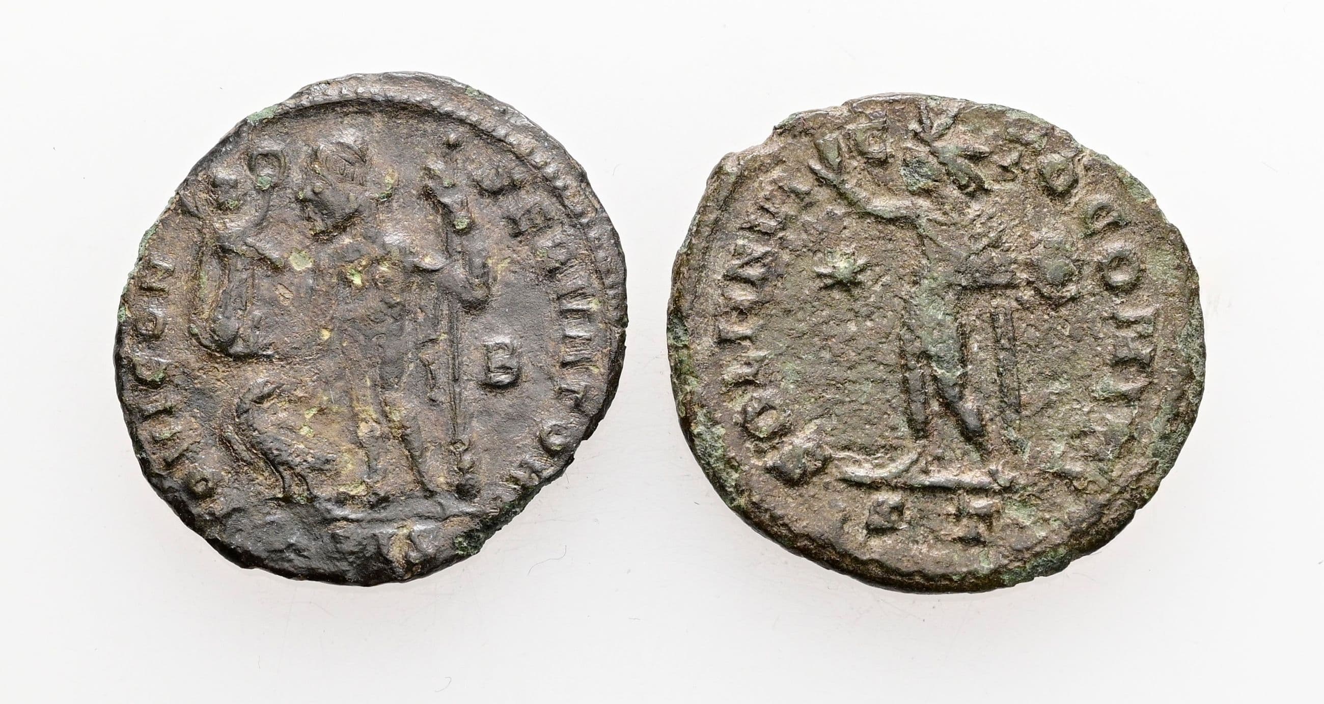 Lot mit 2 römischen Bronzemünzen (Folles)